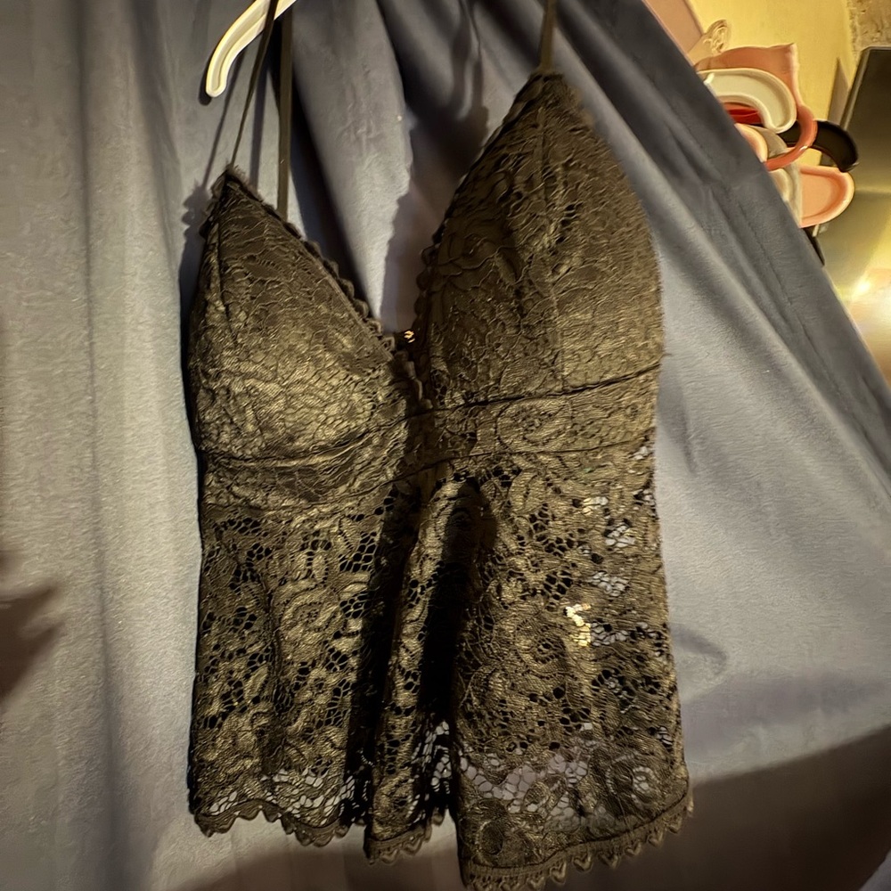 Black Lace Sleeveless Top